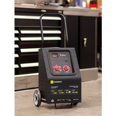 CHARGEUR D'ATELIER 6 / 12V 2 / 10 / 40 / 100 / 200A CHARGEUR D'ATELIER 6 / 12V 2 / 10 / 40 / 100 / 200A